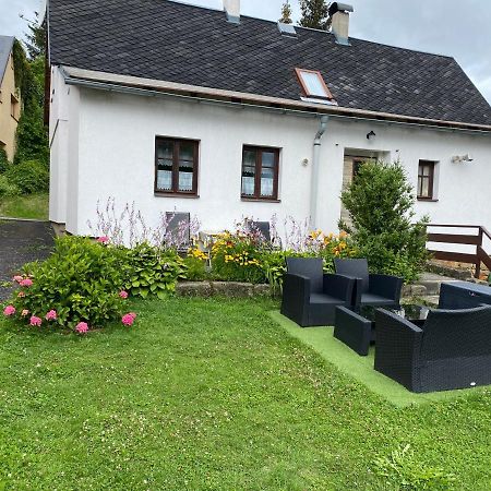 Rekreacni Dum Pohoda Jiretin pod Jedlovou Luaran gambar